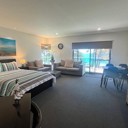Phillip Island Holiday Apartments Cowes Exterior photo