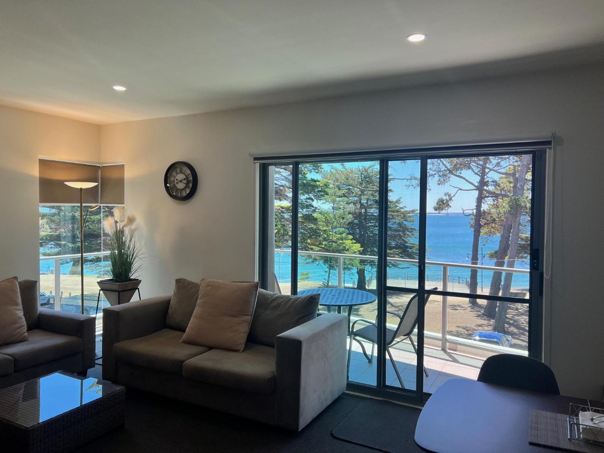 Phillip Island Holiday Apartments Cowes Exterior photo